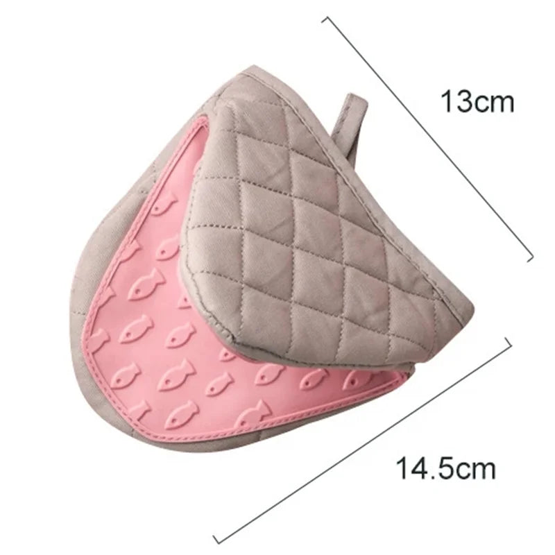 Fishy Pattern Silicone Oven Mitt