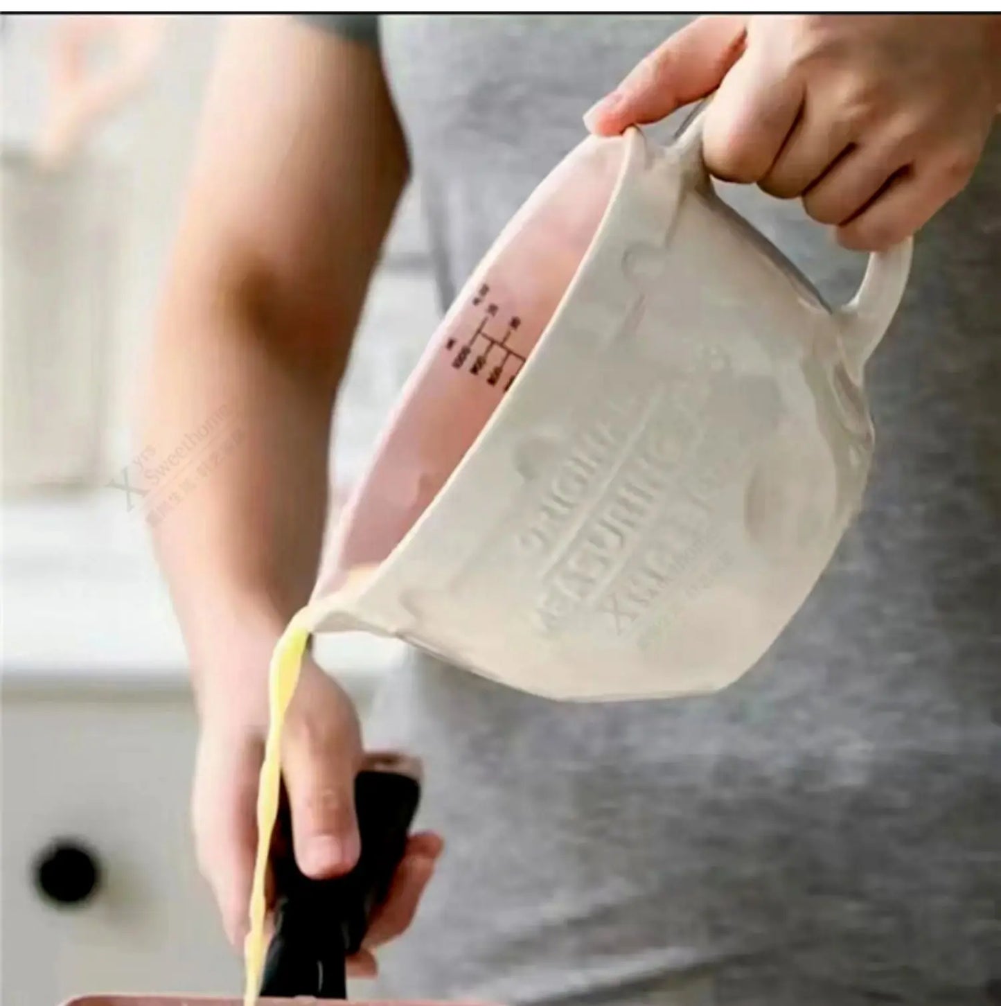 Vintage Style Ceramic Measuring Cup and Mixing Bowl